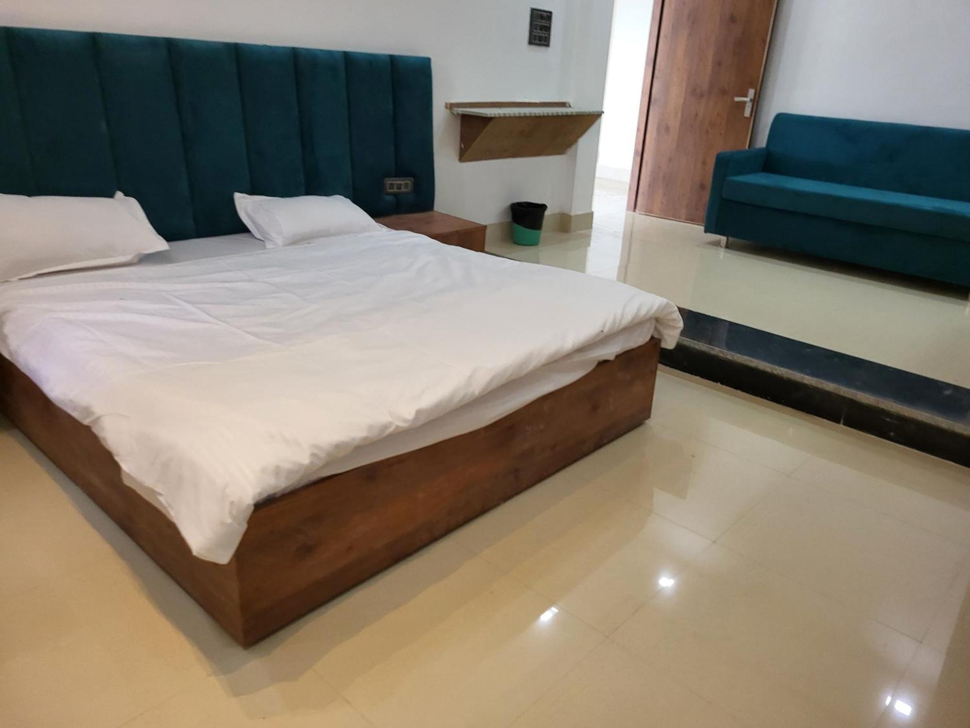 Mg Kitchen Banquet Hotel Kathua Ngoại thất bức ảnh