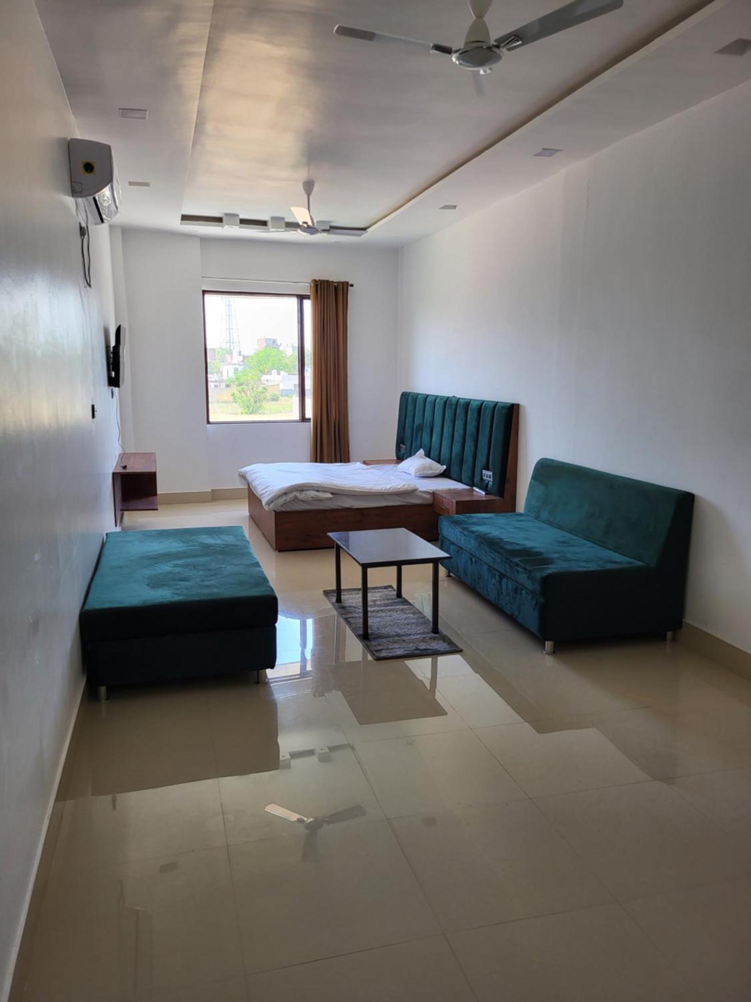 Mg Kitchen Banquet Hotel Kathua Ngoại thất bức ảnh